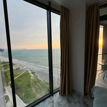 Tropical Garden Apartments Батуми Экстерьер фото
